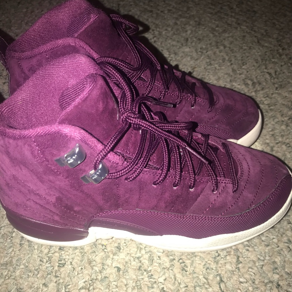 Air Jordan Retro 12 Bordeaux